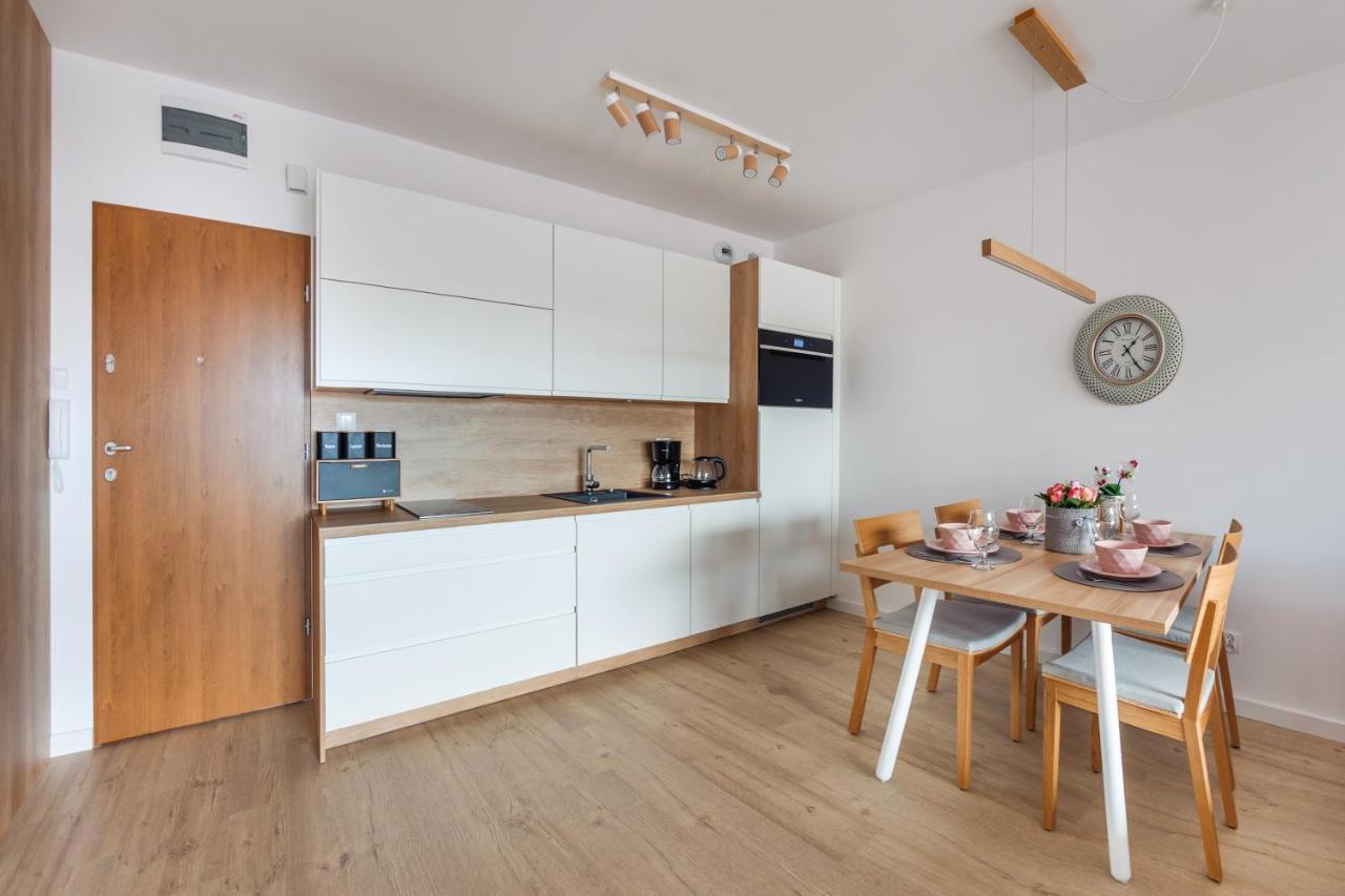 Apartamenty Sun & Snow Nadmorskie Tarasy Z Basenem Колобжег Екстериор снимка
