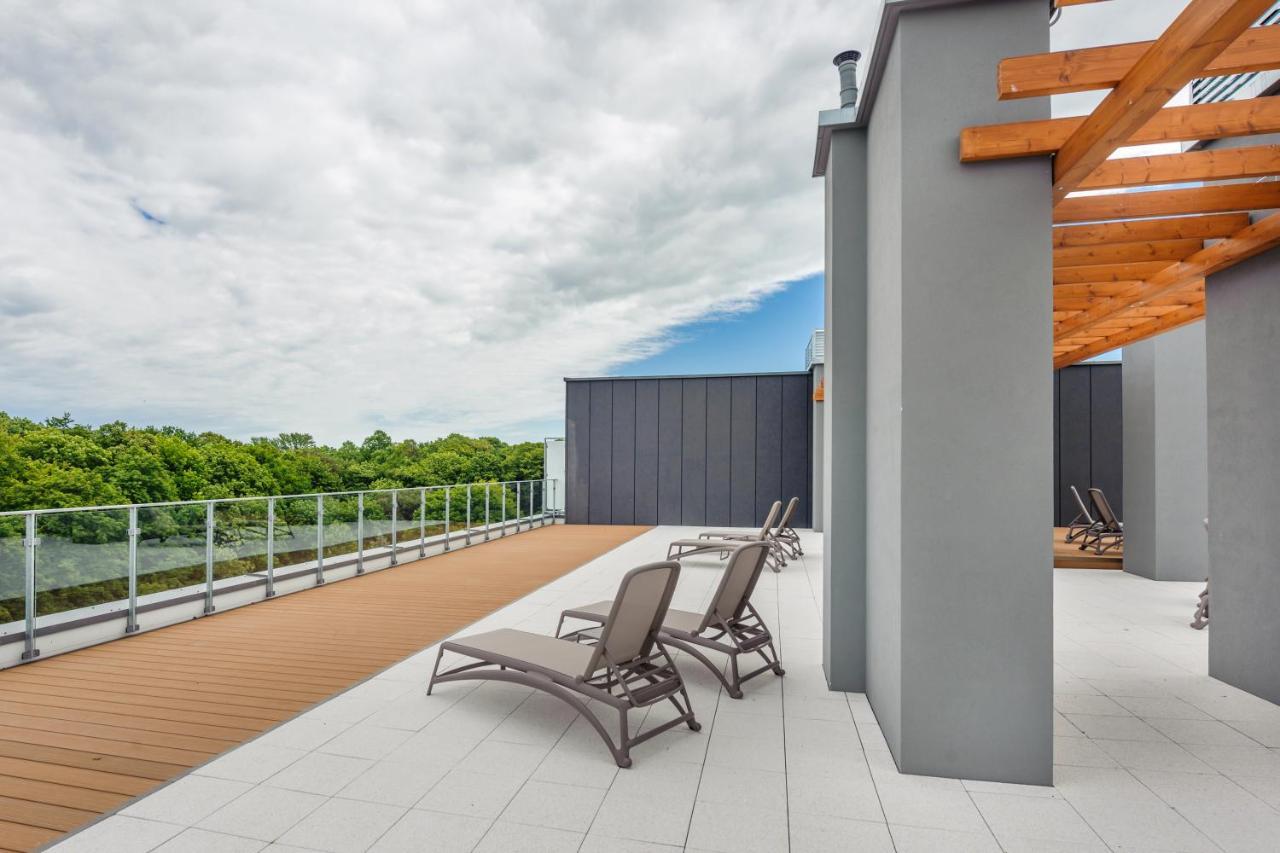 Apartamenty Sun & Snow Nadmorskie Tarasy Z Basenem Колобжег Екстериор снимка