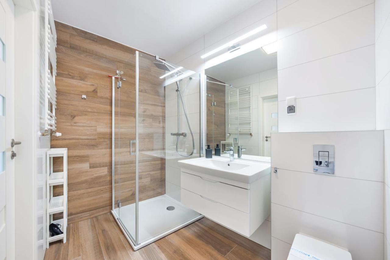 Apartamenty Sun & Snow Nadmorskie Tarasy Z Basenem Колобжег Екстериор снимка