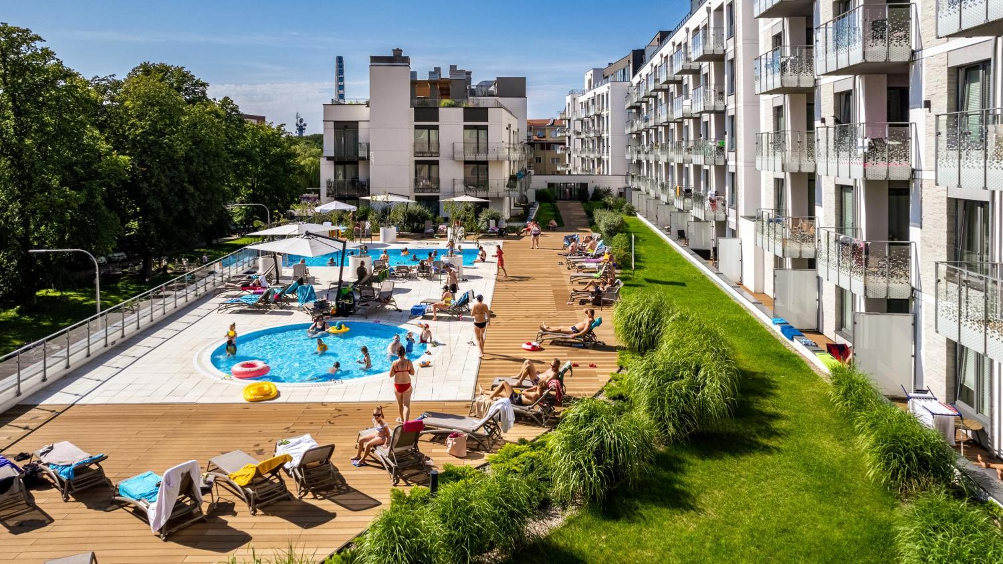 Apartamenty Sun & Snow Nadmorskie Tarasy Z Basenem Колобжег Екстериор снимка